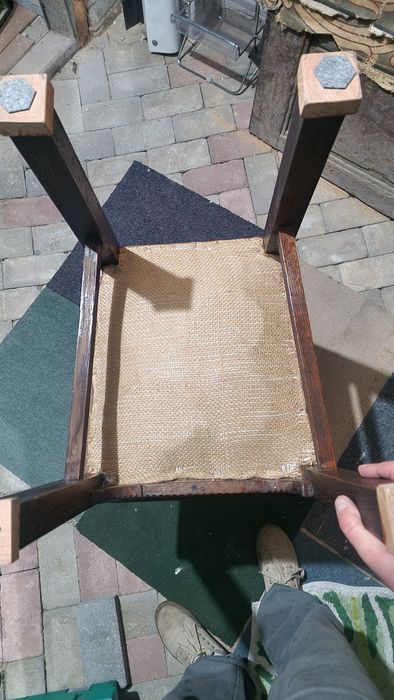 Scaun vechi din lemn masiv stil neo românesc