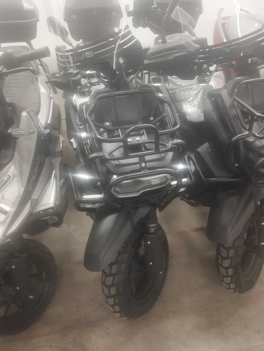 Tank Skuteri sotladi yangi hali 1 oy bòldi . 1200$ ga oldm .