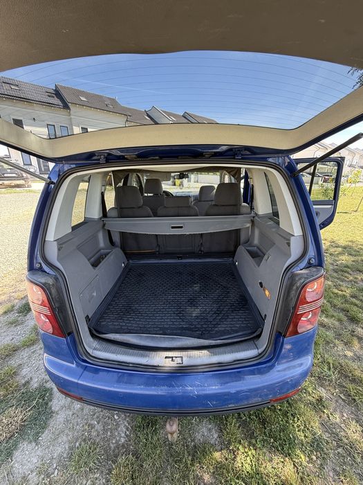 VOLKSWAGEN Touran 2008 — imagine 3