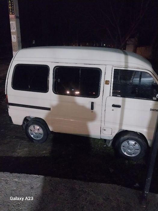 Дамас 1 сотилади йили2001