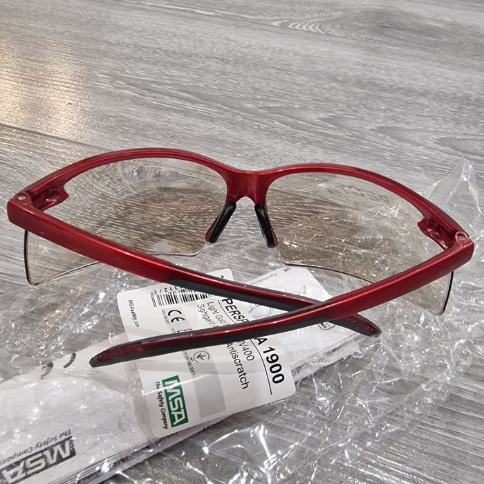 Продам очки защитные