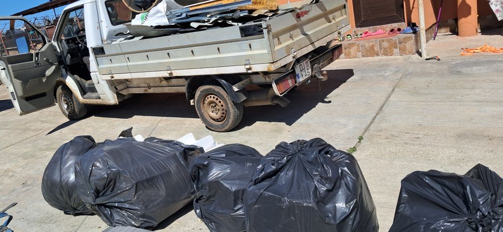 Debarasez case apartamente...