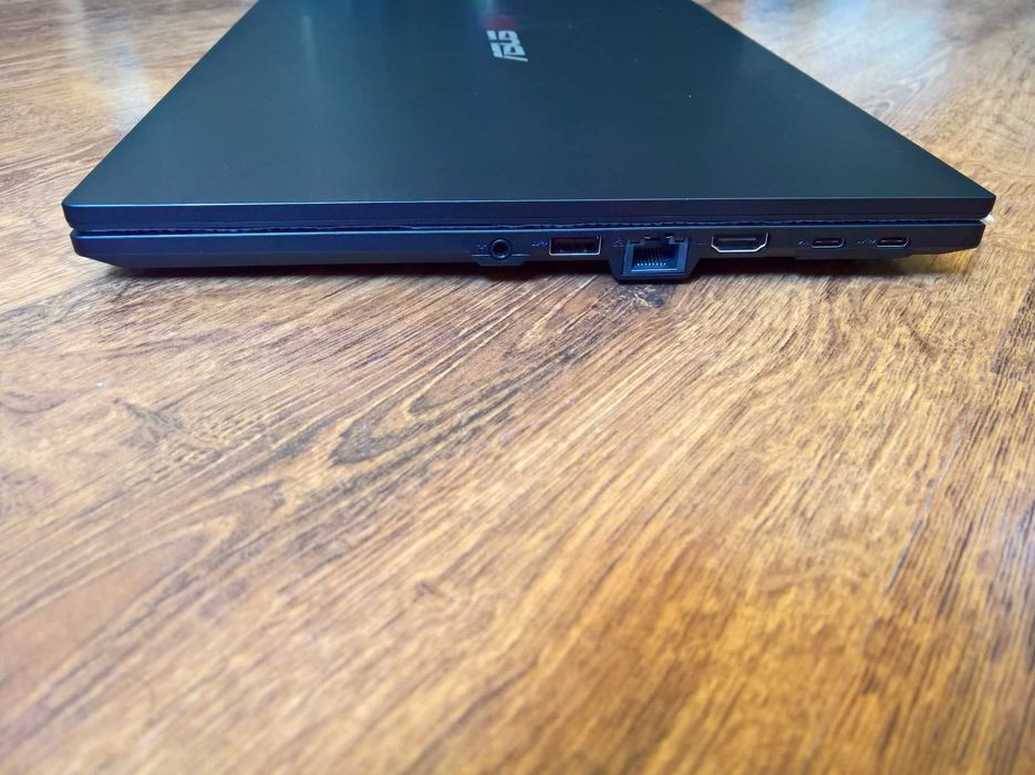 15.6" ASUS ExpertBook B1, i5-1235U, 16GB DDR4, 512GB NVMe
