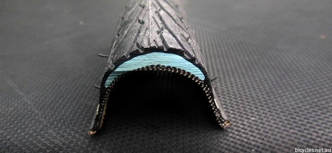 Външни гуми за велосипед колело FLASH - Защита от спукване, Градска