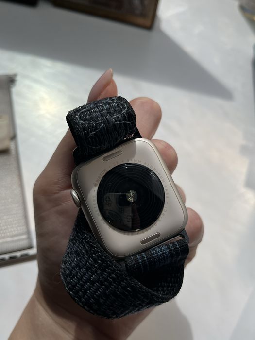 Apple Watch SE gen 2 44mm