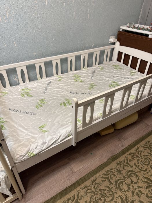 Детские кроватки