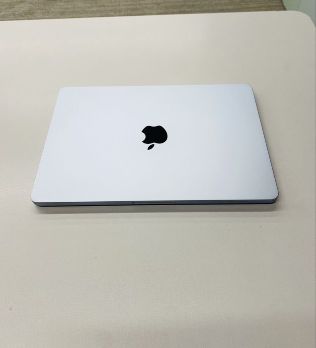 Macbook m4 16/256
