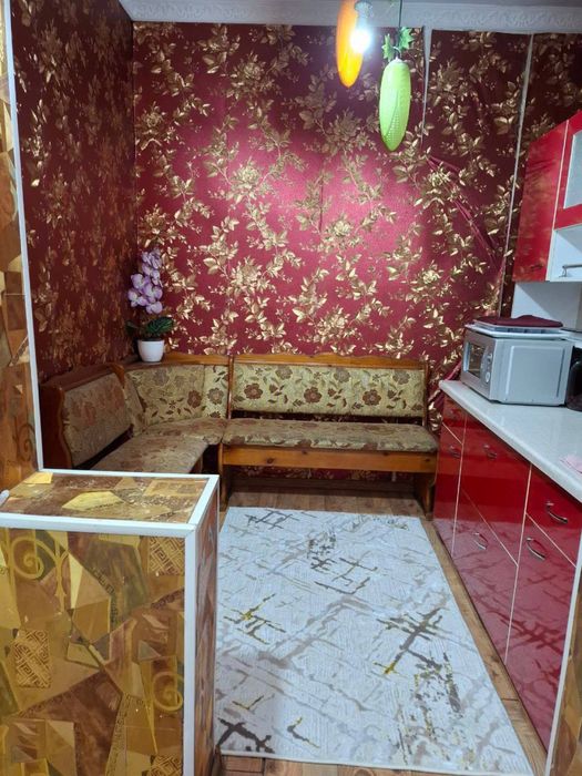 Продаётся квартира ТТЗ 2 3 комнатная 1 этаж 80 кв.м срочно,раздельная