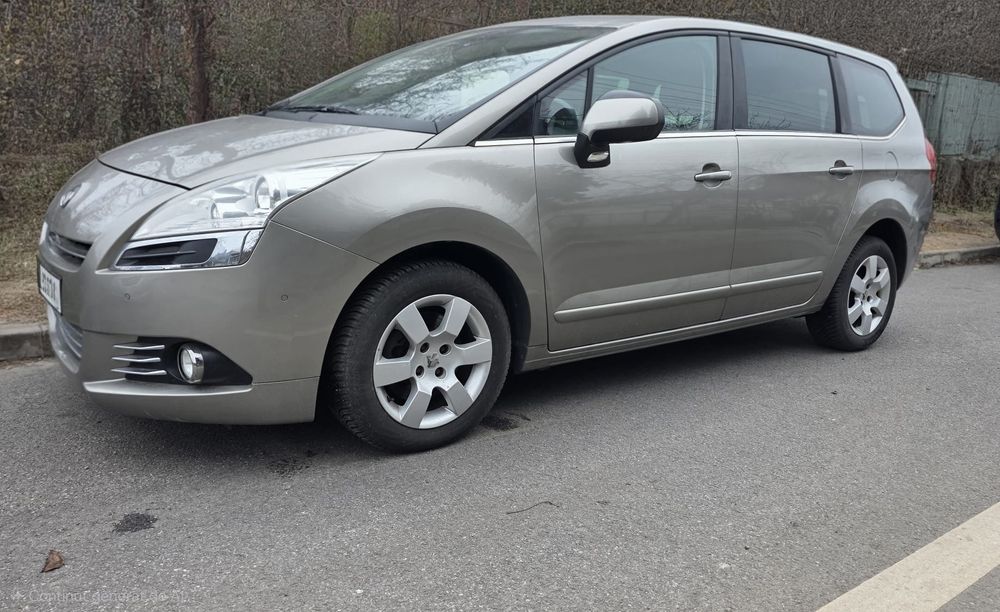 Peugeot 5008 * 1.6 Benzina * An 2013 * Cutie Manuala * Euro 5