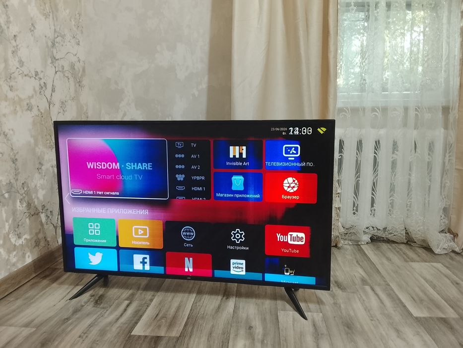 Продам телевизор требует ремонта