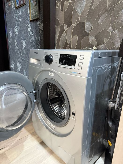 Машинка стиральная Самсунг
