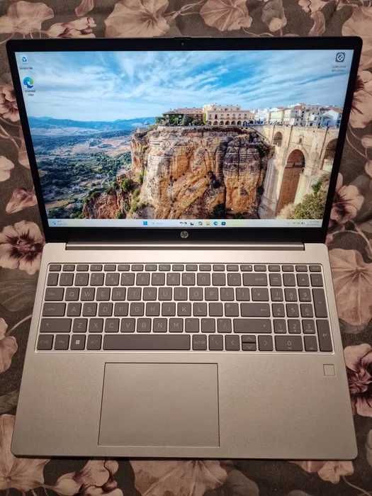 Vand Schimb HP nou | gen14 Intel Ultra 7 155H | 16GB RAM | 512GB SSD