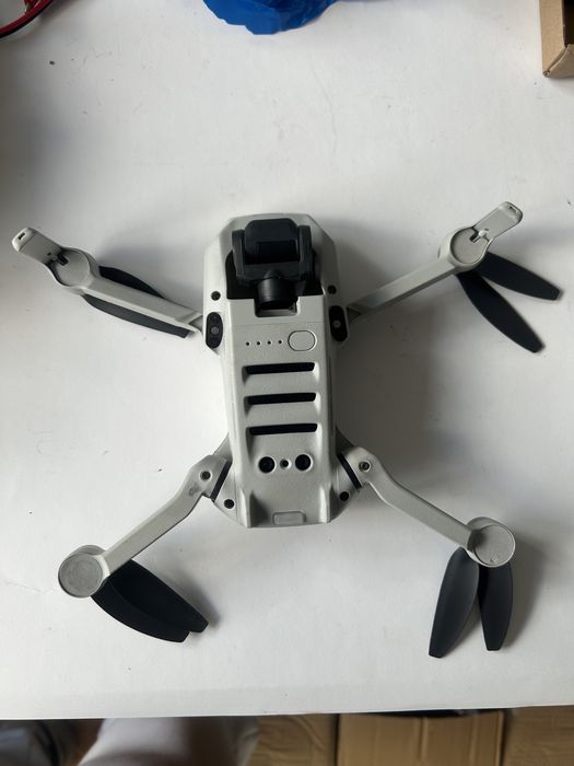 Ремонт на дронове и батерии DJI, Xiaomi, GoPro, Parrot, Autel. Части!!