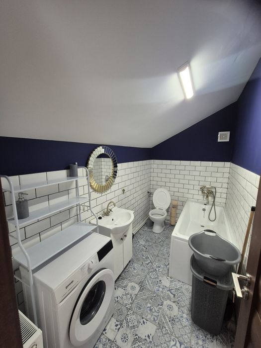 Inchiriez garsoniera