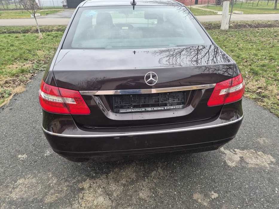 Vand mercedez-benz e-250 an 2009