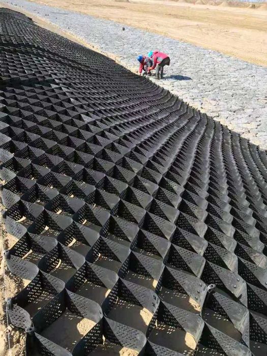 Георешетка (geocells), высота 50 мм, 100 мм, 150 мм, 200 мм. (Россия)