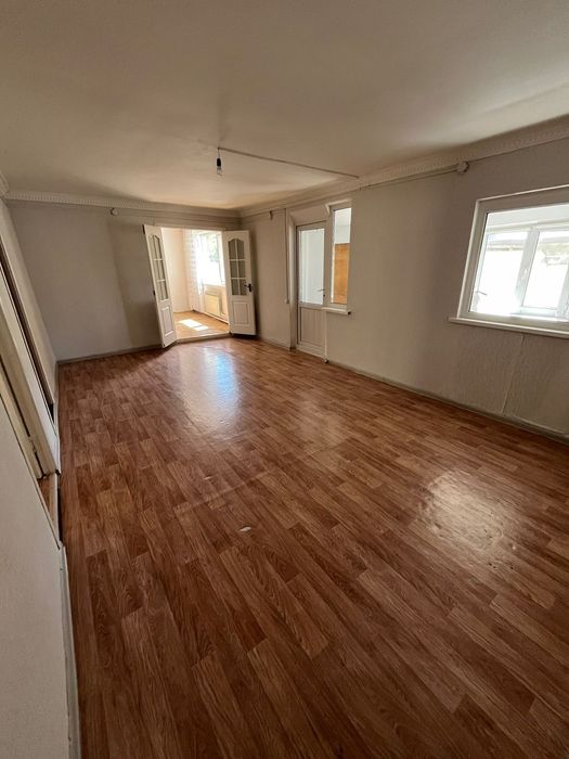 Продается жилой щитовой дом на разбор