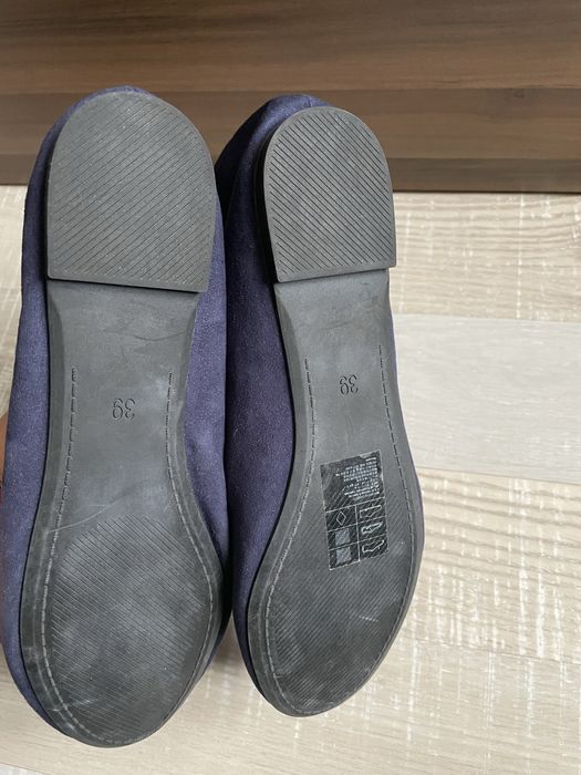 Нови велурени равни обувки Н&М 39