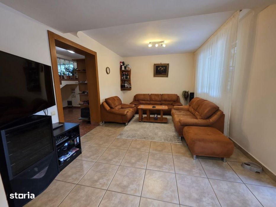 Vila Individuala /Piscina Proprie/Teren 2100 mp