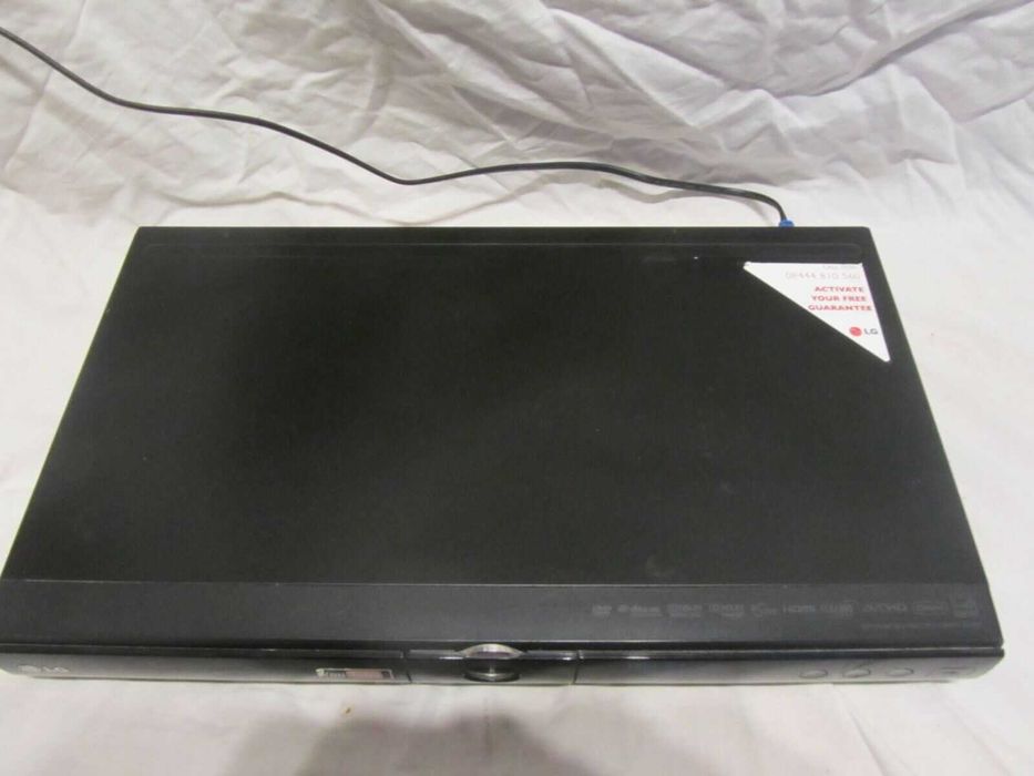 unitate cu USB DVD/Blu-ray Disc Player LG cu internet