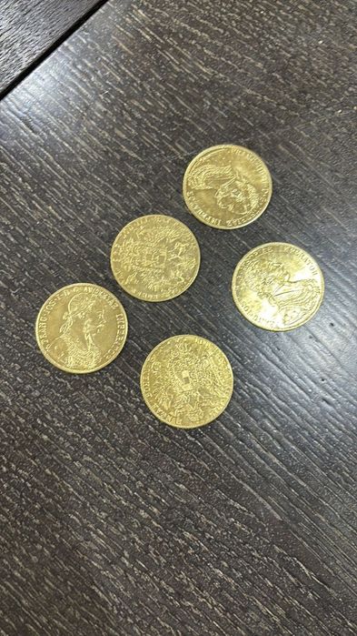 Vând monede placate cu aur de 24k Frank Iosif 4 ducat 1915