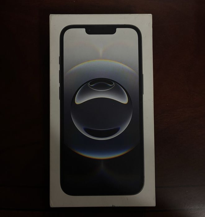 iPhone 16e 128GB Black, полный комплект