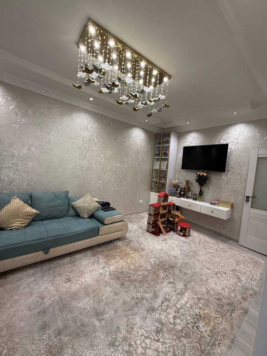 4-комнатная квартира. Юнусабад 13 квартал. С евроремонтом.