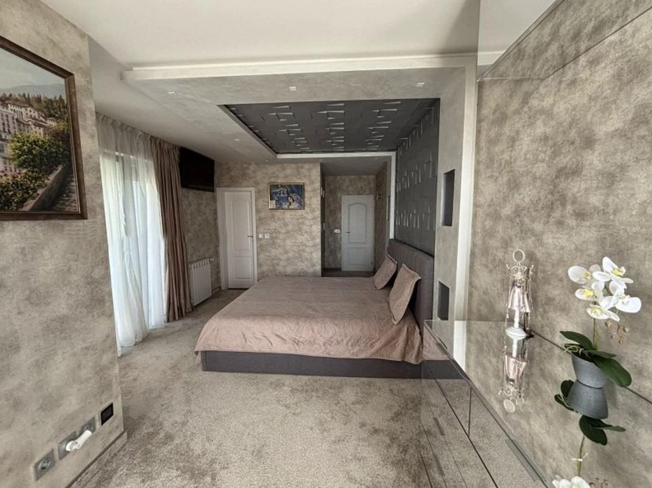 Дава се под наем Тристаен апартамент в София, Студентски град - 136 кв.м за 1325 € - Снимка #5