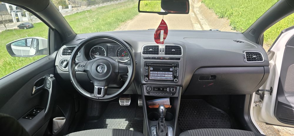 Wv Polo R-line 1,6 TDI Automată-DSG 2 cu  7+1 viteze-Accept variante mai scumpe