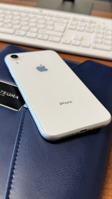 Iphone xr white 64Gb