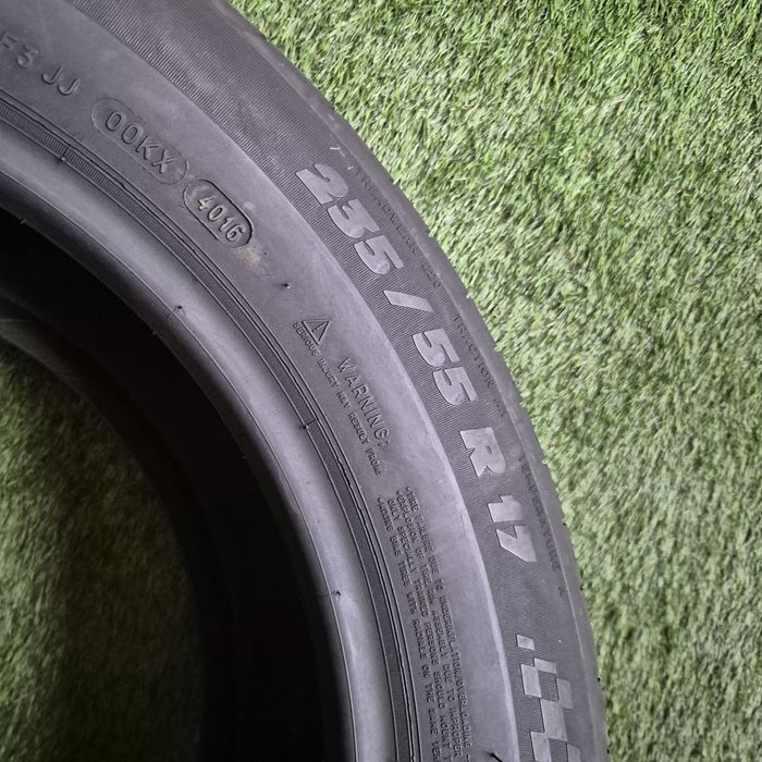 235 55 17 Michelin