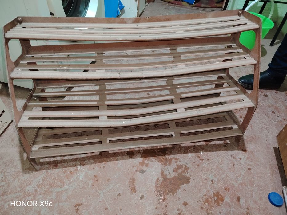 Обувной стилаж отдам дёшево