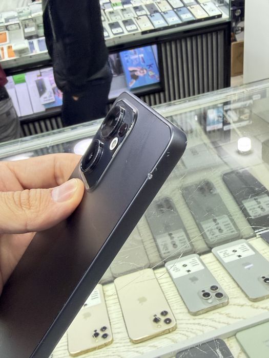 oppo reno 13 F 8/512 black