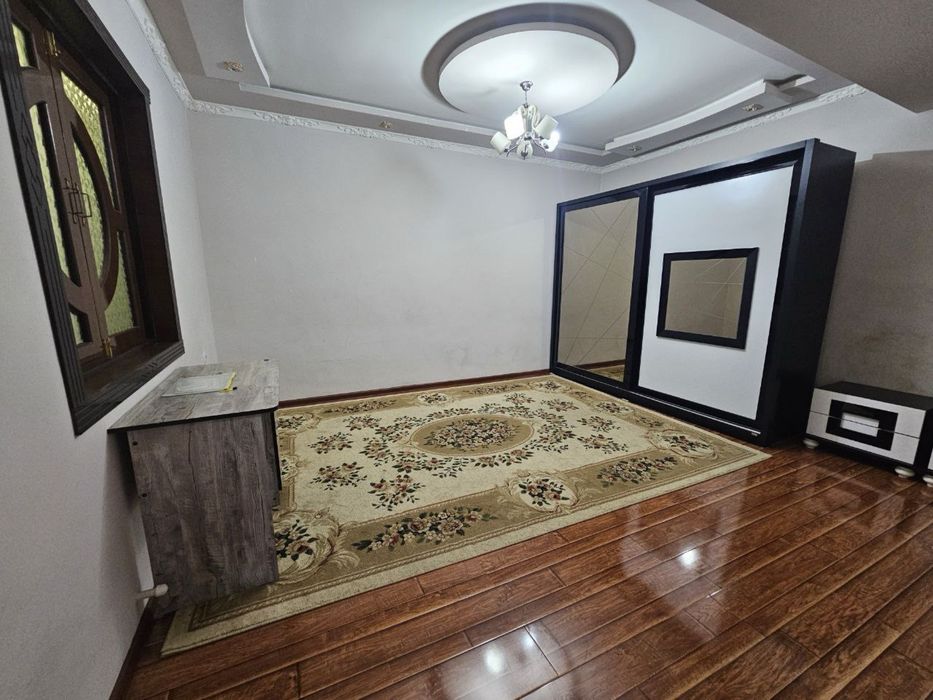 Sagdianada 2 xona kvartira sotiladi