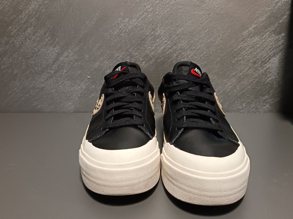 Дамски маратонки Nike