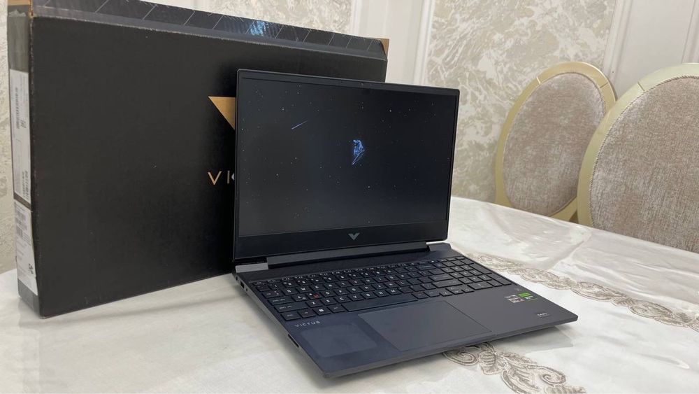 HP Victus - Ryzen 5 - 7535HS / DDR5 8GB/ RTX 2050 4GB