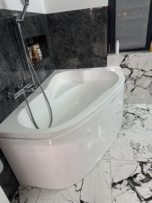 Cada belform pe colt ca noua romstal