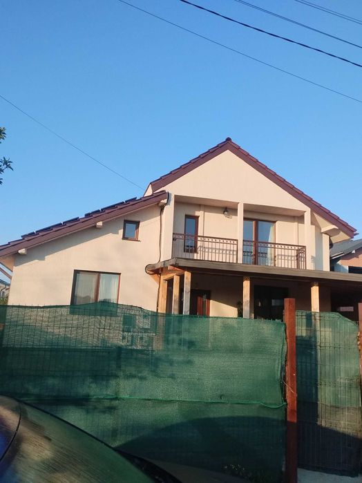 Vand casa zona Damila