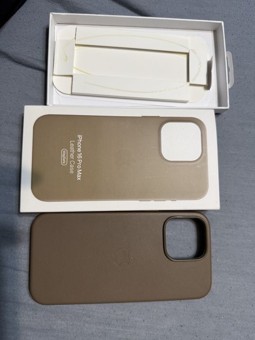 Husa piele iphone 16 pro max originala