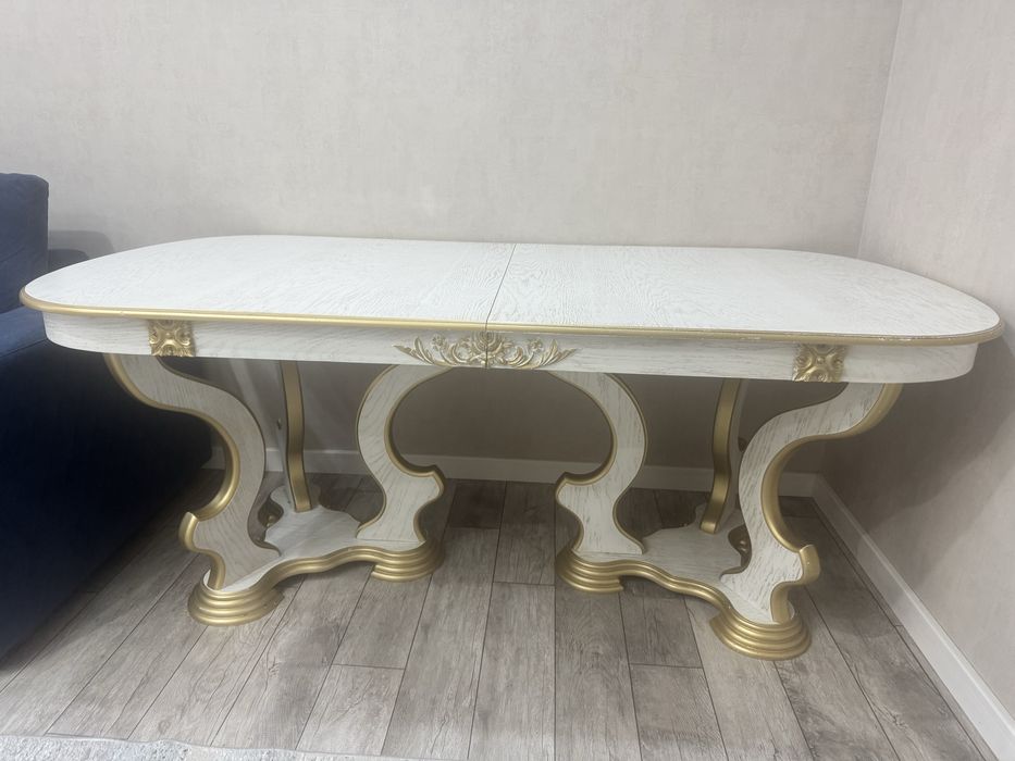 Продам стол в хорошем состоянии