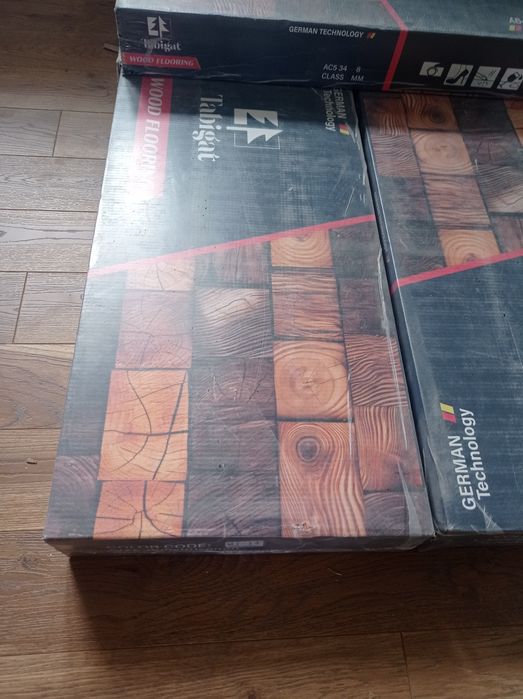 Ламинат . Новый.