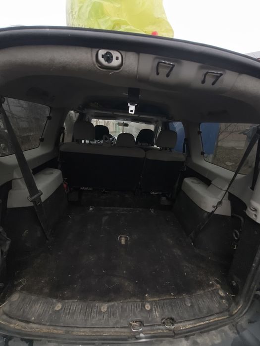 Vând Logan MCV 2008 1.6 16v benzină+gpl 7 locuri