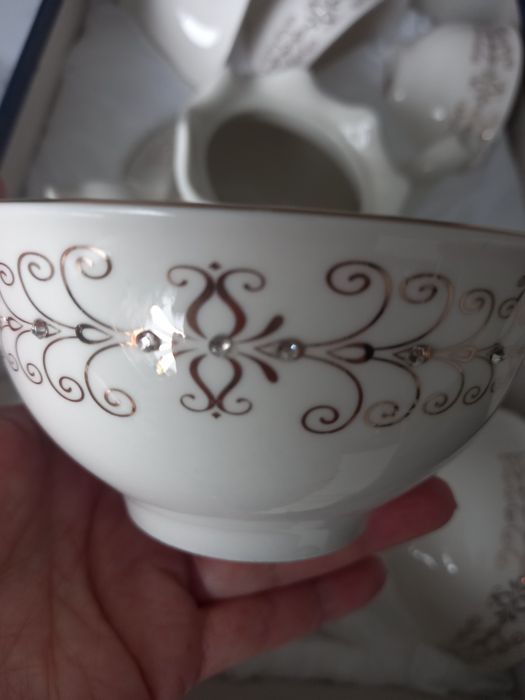 Чайный сервиз ..