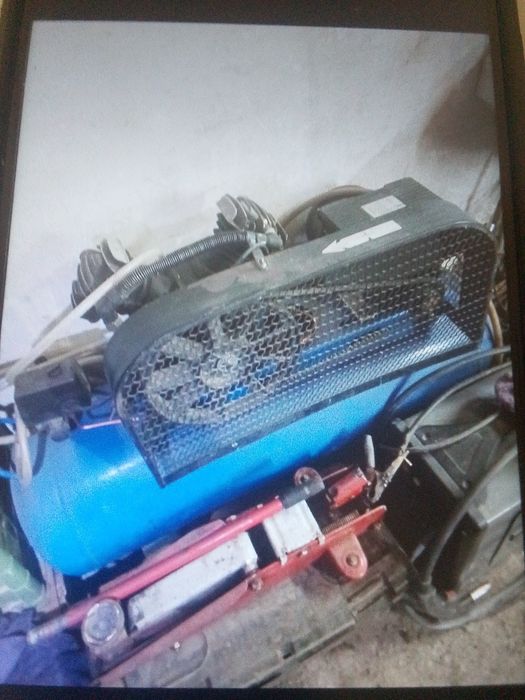 Продам компрессор