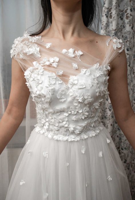 Rochie de mireasa noua