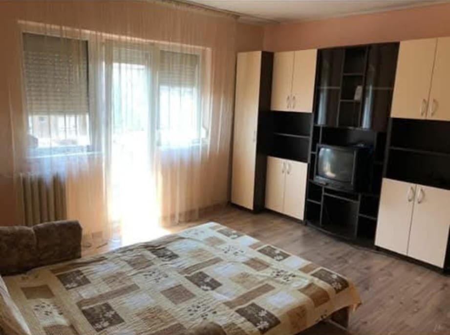 Închiriez apartament modern cu 2 camere și balcon deschis – / lună — fotografia 1