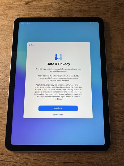 iPad Air M2 128GB перфектен