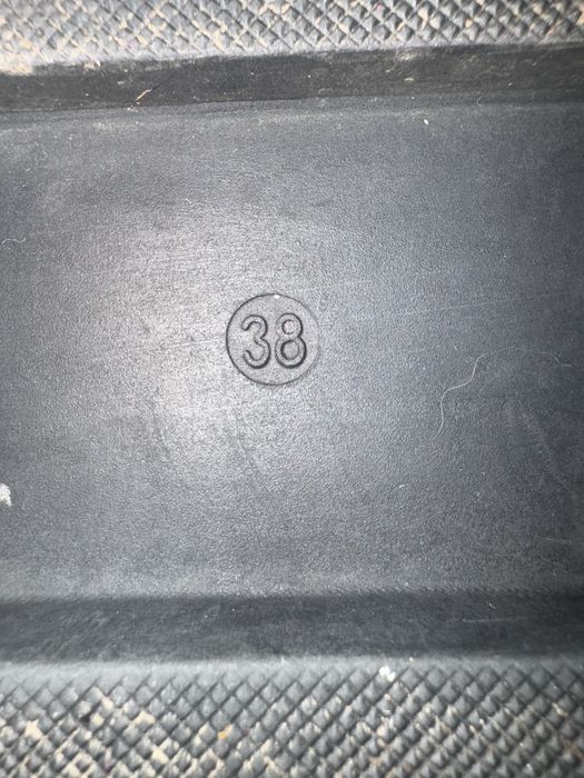 Продам ботинки зимние