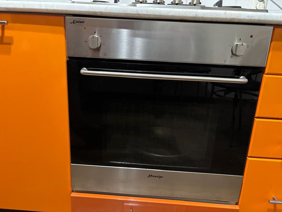 Комплект духовка электрическая, вытяжка, газ