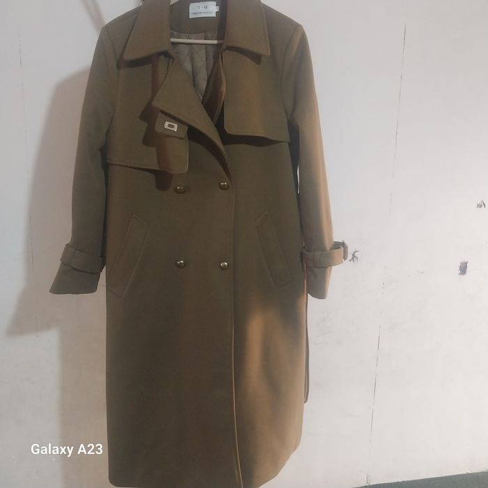 Ayollar palto, M razmer, karamelli rang,